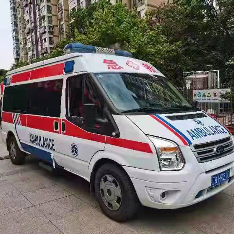 夹江长途救护车护送病人返乡